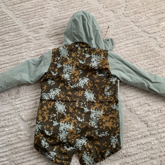 Burton Sadie Snowboard Jacket - Picture 8 of 11